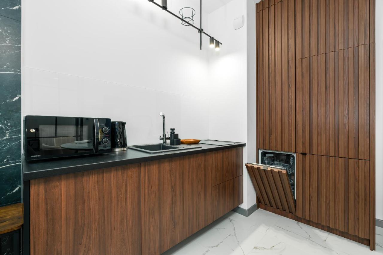 Apartments Poznan Chwaliszewo Residence With Free Garage By Noclegi Renters ภายนอก รูปภาพ