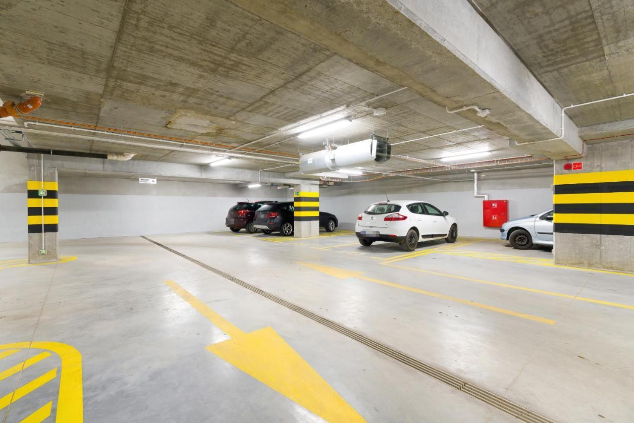 Apartments Poznan Chwaliszewo Residence With Free Garage By Noclegi Renters ภายนอก รูปภาพ