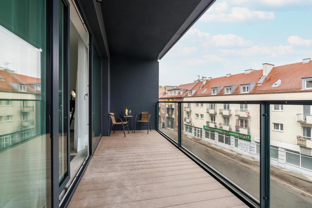 Apartments Poznan Chwaliszewo Residence With Free Garage By Noclegi Renters ภายนอก รูปภาพ