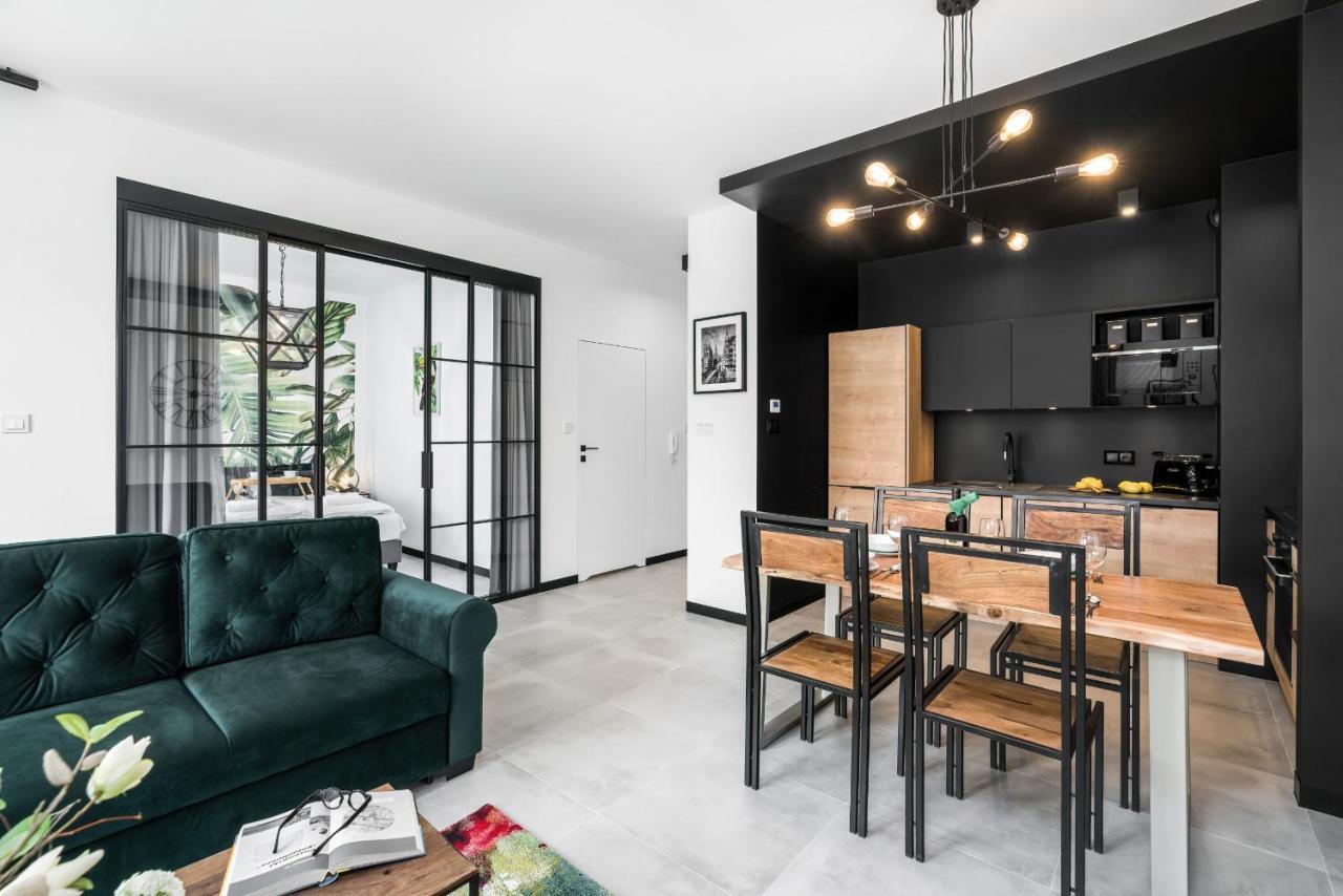 Apartments Poznan Chwaliszewo Residence With Free Garage By Noclegi Renters ภายนอก รูปภาพ