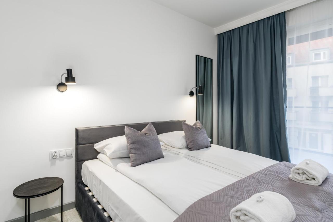 Apartments Poznan Chwaliszewo Residence With Free Garage By Noclegi Renters ภายนอก รูปภาพ